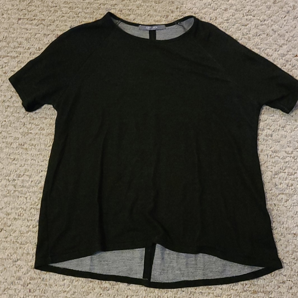 Dark grey tshirt